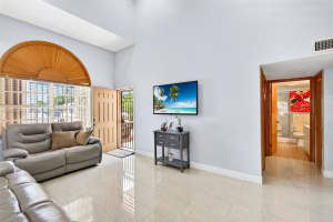 7821 Sw 9th Ter Miami, FL 33144 - MLS#A11995962