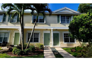 9905 Nw 57th Mnr, Coral Springs