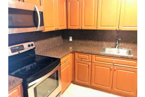 4848 NW 24th Ct APT 325, Lauderdale Lakes, FL 33313, - MLS#A11995967