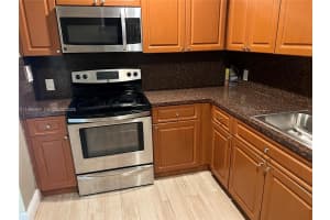 4848 NW 24th Ct APT 325, Lauderdale Lakes, FL 33313, - MLS#A11995967