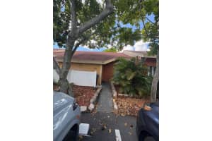 2309 Nw 55th Ave, Lauderhill