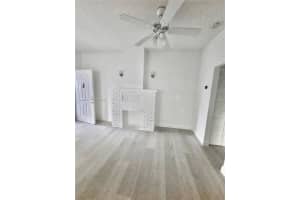 568 SW 3rd St, Miami, FL 33130, - MLS#A11995991