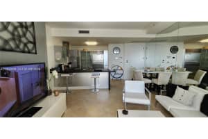 Trump Royale, 18201 Collins Ave APT 4305, Sunny Isles Beach, FL 33160, - MLS#A11996008