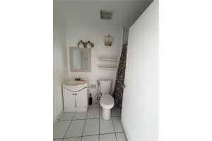 2170 W 60th St, Hialeah, FL 33016, - MLS#A11996061