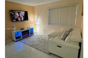 8664 SW 3rd St APT 101, Pembroke Pines, FL 33025, - MLS#A11996093