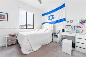 817 Ne 211th St Miami, FL 33179 - MLS#A11996118