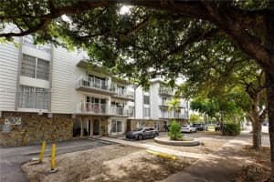 1220 71st St 38, Miami Beach