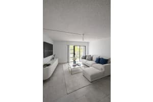 1220 71st St APT 38, Miami Beach, FL 33141, - MLS#A11996122