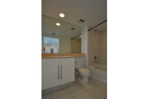 325 S Biscayne Blvd #2320, Miami, FL 33131, - MLS#A11996136