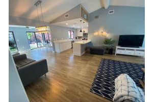 234 Avalon Ave Lauderdale By The Sea, FL 33308 - MLS#A11996137