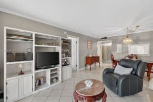 2991 NW 46th Ave APT 210, Lauderdale Lakes, FL 33313, - MLS#A11996151