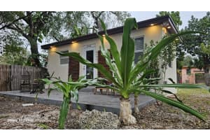 6743 Nw 4th Ave, Miami