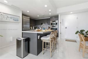 7875 Nw 107th Ave 310 Doral, FL 33178 - MLS#A11996217