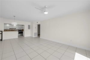 462 Golden Isles Dr APT 210, Hallandale Beach, FL 33009, - MLS#A11996232