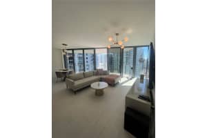 1000 Brickell Plaza 2701, Miami
