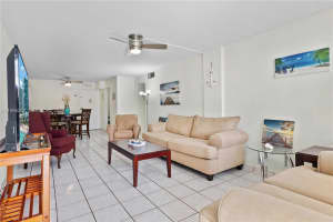 730 Pennsylvania Ave 210 Miami Beach, FL 33139 - MLS#A11996267
