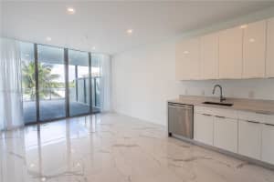 8425 Crespi Blvd #302, Miami Beach, FL 33141, - MLS#A11996289