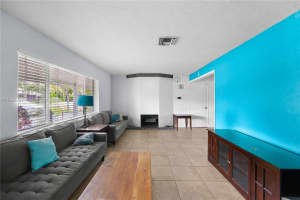 417 SW 1st Ave, Boynton Beach, FL 33435, - MLS#A11996292