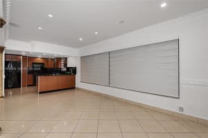 2545 NE 207th St #0, Miami, FL 33180, - MLS#A11996330