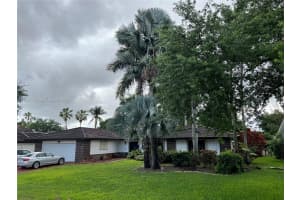 19265 E Saint Andrews Dr Hialeah, FL 33015 - MLS#A11996332