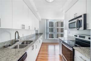 1111 Brickell Bay Dr #211, Miami, FL 33131, - MLS#A11996379