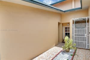 11426 NW 4th Terrace, Miami, FL 33172, - MLS#A11996381