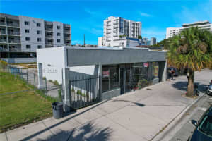 727 Flagler Street, Miami, FL 33130 - MLS#A11996390