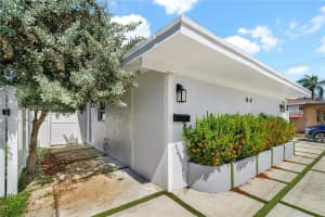 1041 NE 9th Ave a3, Fort Lauderdale, FL 33304, - MLS#A11996396