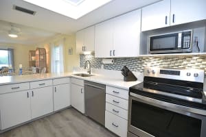 18459 Se Wood Haven Ln J, Jupiter