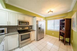 850 SW 138th Ave APT 411D, Pembroke Pines, FL 33027, - MLS#A11996431