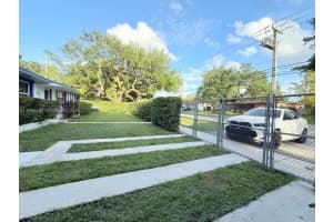 325 NE 131st St A, North Miami, FL 33161, - MLS#A11996447