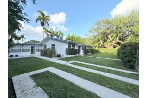 325 NE 131st St A, North Miami, FL 33161, - MLS#A11996447