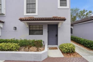 11719 NW 11th St, Pembroke Pines, FL 33026, - MLS#A11996491