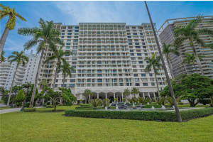 9801 Collins Ave 19t Bal Harbour, FL 33154 - MLS#A11996528