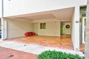 1000 Venetian Way APT 105, Miami Beach, FL 33139, - MLS#A11996595