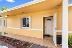 7690 Sw 7th Ct North Lauderdale, FL 33068 - MLS#A11996604