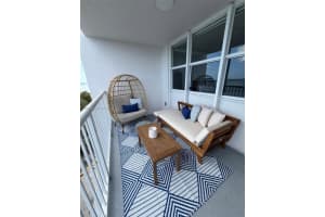 1420 Brickell Bay Dr APT 702E, Miami, FL 33131, - MLS#A11996635