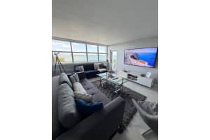 1420 Brickell Bay Dr APT 702E, Miami, FL 33131, - MLS#A11996635