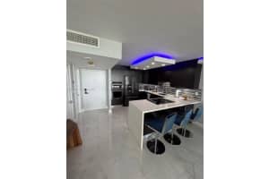 1420 Brickell Bay Dr APT 702E, Miami, FL 33131, - MLS#A11996635