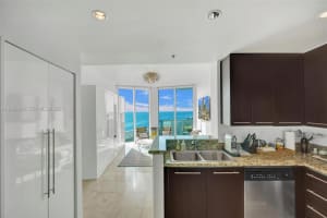 6515 Collins Ave 804 Miami Beach, FL 33141 - MLS#A11996646