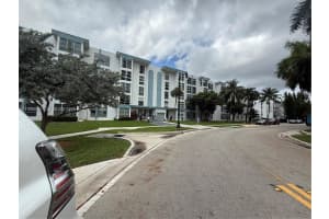 17560 Atlantic Blvd APT 302, Sunny Isles Beach, FL 33160, - MLS#A11996663