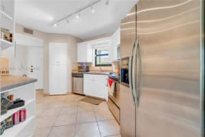 6755 W Broward Blvd APT 405, Plantation, FL 33317, - MLS#A11996682