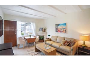 439 15th St APT 14, Miami Beach, FL 33139, - MLS#A11996685