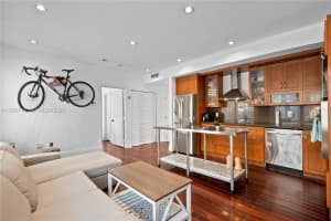 1027 Pennsylvania Ave APT 102, Miami Beach, FL 33139, - MLS#A11996712