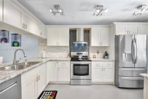 3503 Oaks Way 308 Pompano Beach, FL 33069 - MLS#A11996737