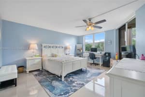 3503 Oaks Way 308 Pompano Beach, FL 33069 - MLS#A11996737