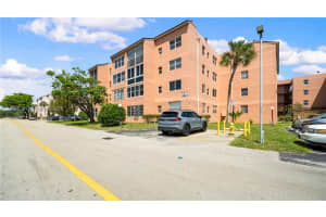 2861 Somerset Dr 301, Lauderdale Lakes