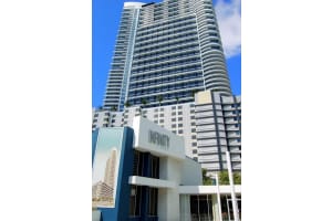 60 SW 13th St Apt 1611, Miami, FL 33130, - MLS#A11996861