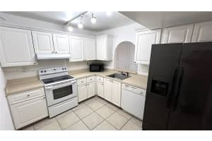 711 N Pine Island Rd APT 211, Plantation, FL 33324, - MLS#A11996889