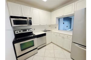1455 N Treasure Dr APT 7B, North Bay Village, FL 33141, - MLS#A11996898